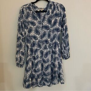 Kori Boutique Dress. Size L. Fun blue and white paisley pattern.